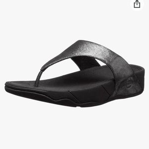 FitFlop Lulu Shimmersuede Flip Flop size 9 Silver